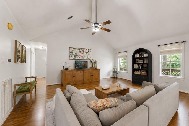 7506 Ramblewood Drive, Magnolia, TX 77354