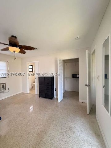 3202 Pierce St, Hollywood, FL 33021
