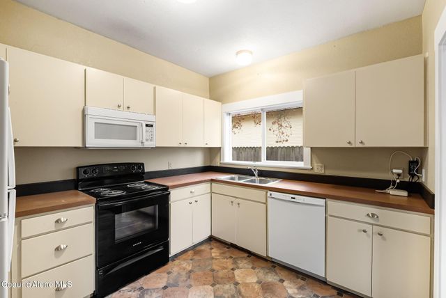 316 Lavina Ave, Sandpoint, ID 83864