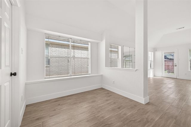 3143 Oakwood Run Drive, Sugar Land, TX 77498