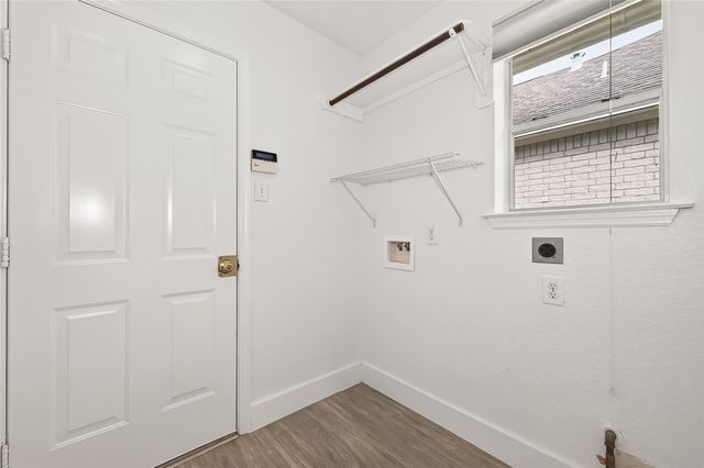 3143 Oakwood Run Drive, Sugar Land, TX 77498