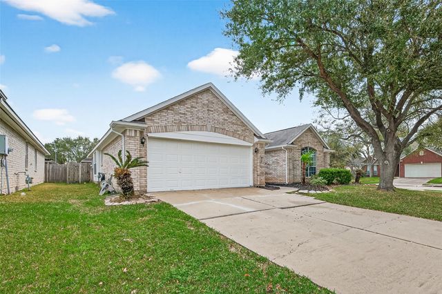 3143 Oakwood Run Drive, Sugar Land, TX 77498