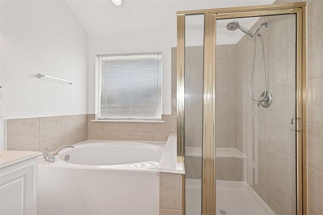 3143 Oakwood Run Drive, Sugar Land, TX 77498