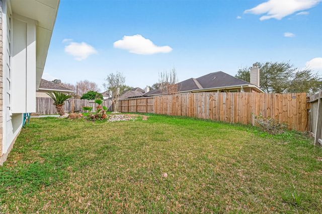 3143 Oakwood Run Drive, Sugar Land, TX 77498