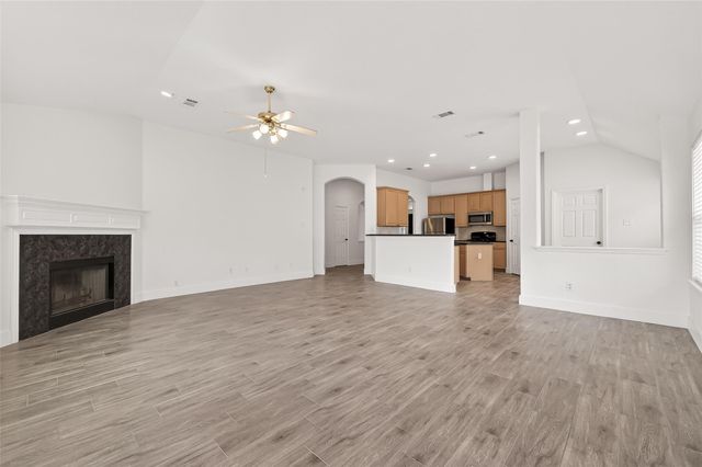 3143 Oakwood Run Drive, Sugar Land, TX 77498