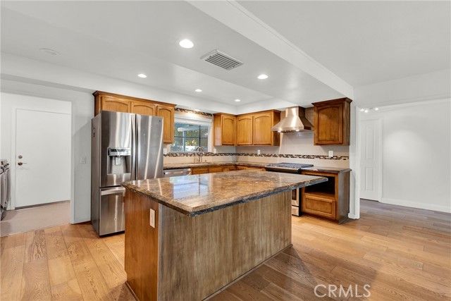 13381 Epping, Tustin, CA 92780