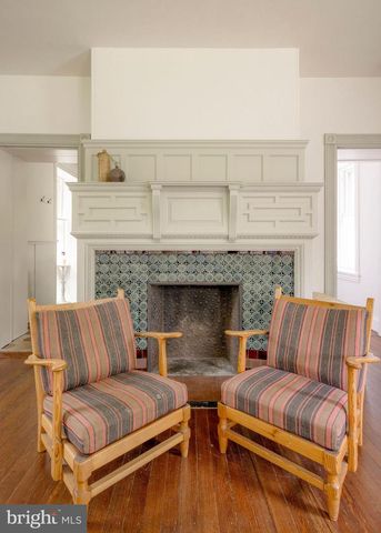42 SUMMIT ST, Philadelphia, PA 19118