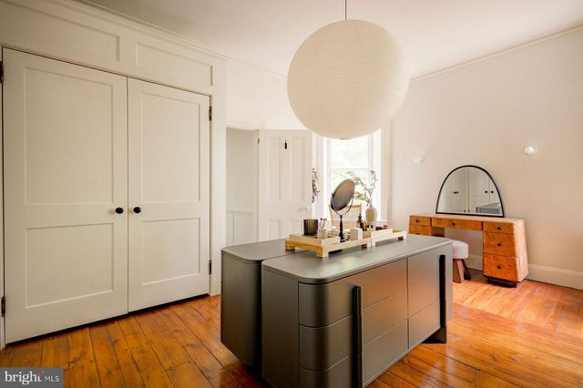 42 SUMMIT ST, Philadelphia, PA 19118