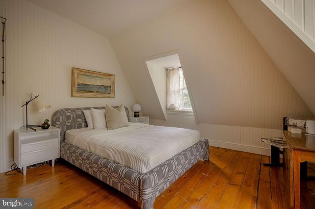 42 SUMMIT ST, Philadelphia, PA 19118