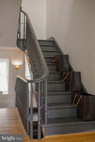 42 SUMMIT ST, Philadelphia, PA 19118
