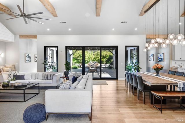 85 W Trinity Rd, Glen Ellen, CA 95442