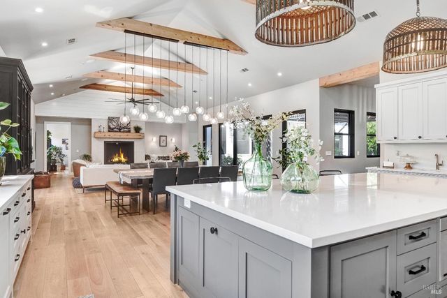 85 W Trinity Rd, Glen Ellen, CA 95442