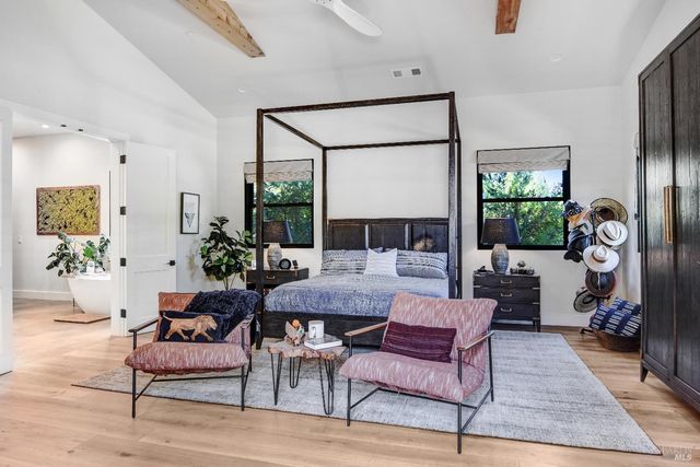 85 W Trinity Rd, Glen Ellen, CA 95442