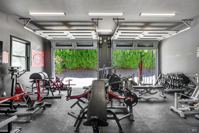 85 W Trinity Rd, Glen Ellen, CA 95442