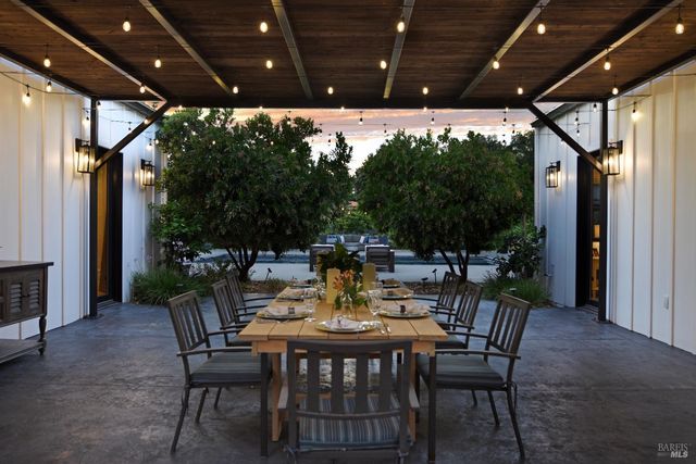 85 W Trinity Rd, Glen Ellen, CA 95442