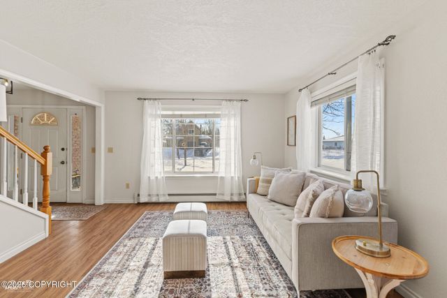 374 W Katmai Avenue, Soldotna, AK 99669