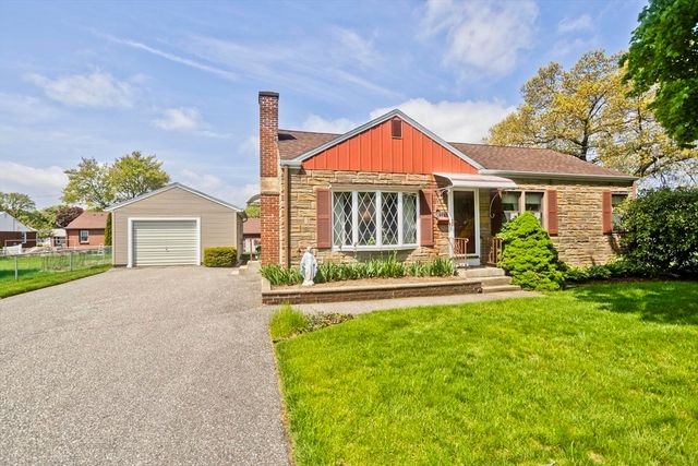 111 Woodcrest Circle, Chicopee, MA 01020