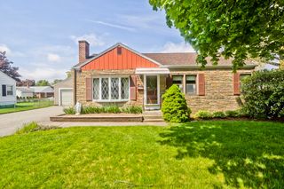 111 Woodcrest Circle, Chicopee, MA 01020