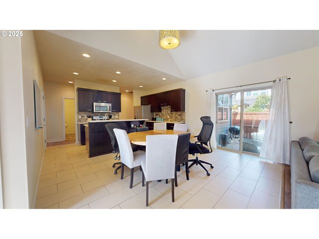 375 MIA Ln, Eugene, OR 97401