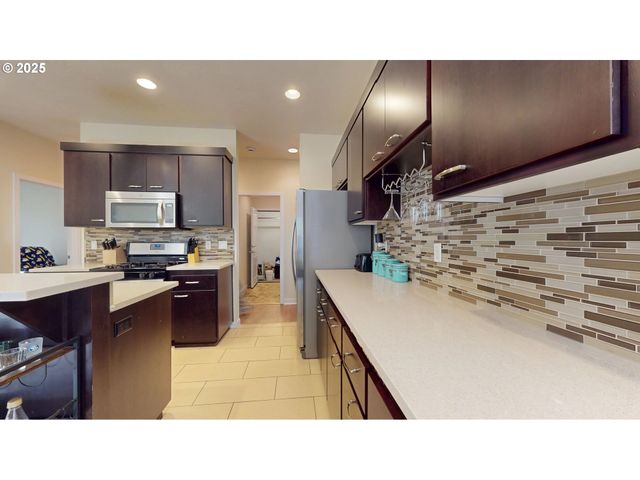 375 MIA Ln, Eugene, OR 97401