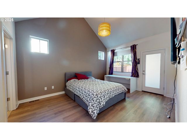 375 MIA Ln, Eugene, OR 97401