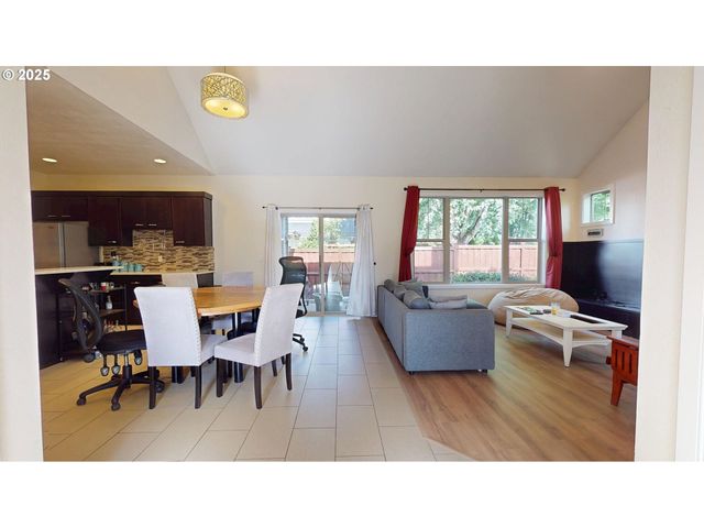 375 MIA Ln, Eugene, OR 97401