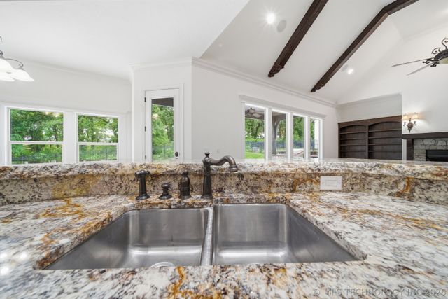 6306 E 110th Street, Tulsa, OK 74137