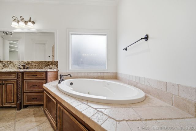 6306 E 110th Street, Tulsa, OK 74137