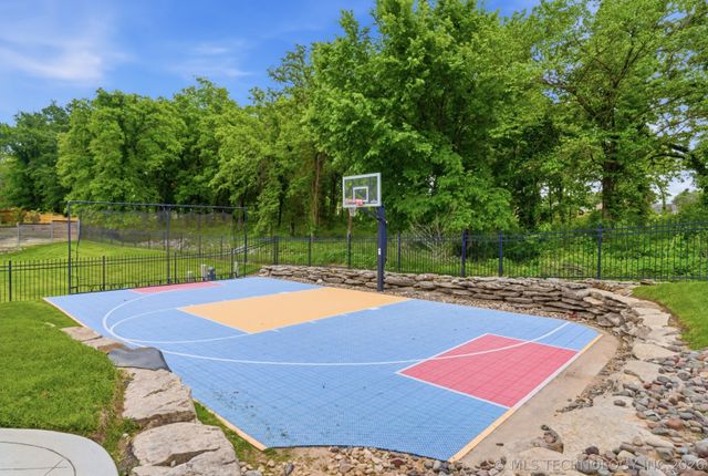 6306 E 110th Street, Tulsa, OK 74137