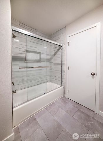 2550 Mackenzie Road, Bellingham, WA 98226