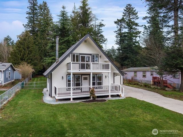 2550 Mackenzie Road, Bellingham, WA 98226