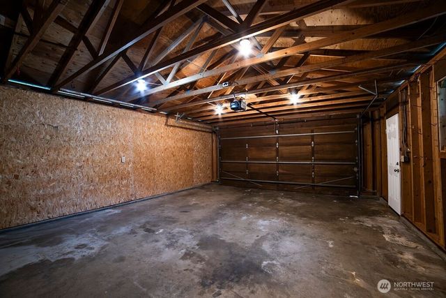 2550 Mackenzie Road, Bellingham, WA 98226