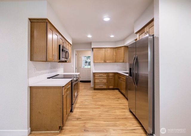 2550 Mackenzie Road, Bellingham, WA 98226