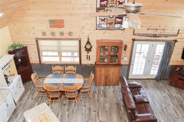 15785 Commander Drive, Dixon, MO 65459