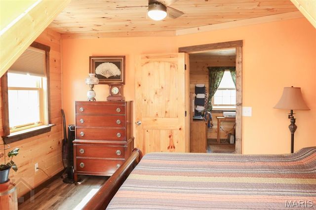 15785 Commander Drive, Dixon, MO 65459