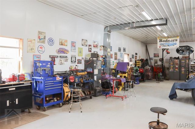 15785 Commander Drive, Dixon, MO 65459