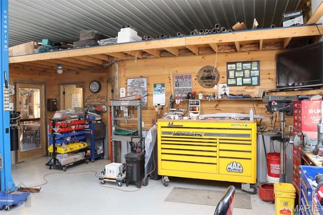 15785 Commander Drive, Dixon, MO 65459