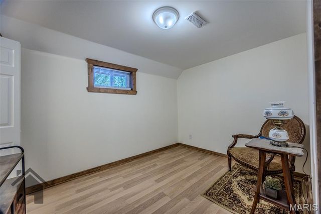 15785 Commander Drive, Dixon, MO 65459