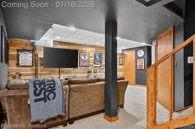 875 Adelaide Drive, Wolverine Lake, MI 48390