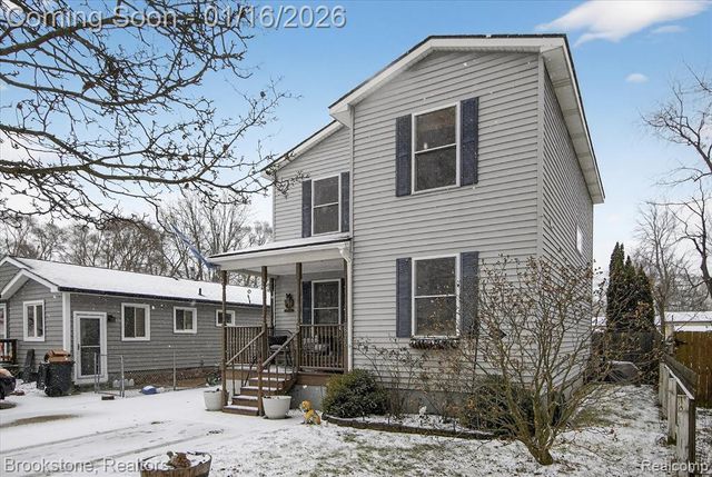 875 Adelaide Drive, Wolverine Lake, MI 48390