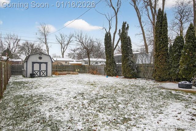 875 Adelaide Drive, Wolverine Lake, MI 48390