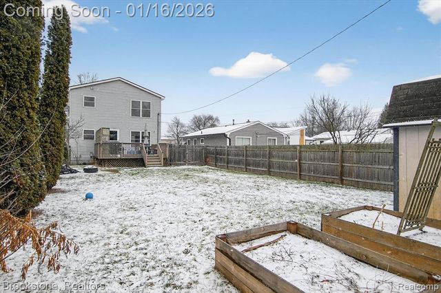 875 Adelaide Drive, Wolverine Lake, MI 48390