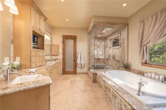 42143 Switzerland, Big Bear Lake, CA 92315