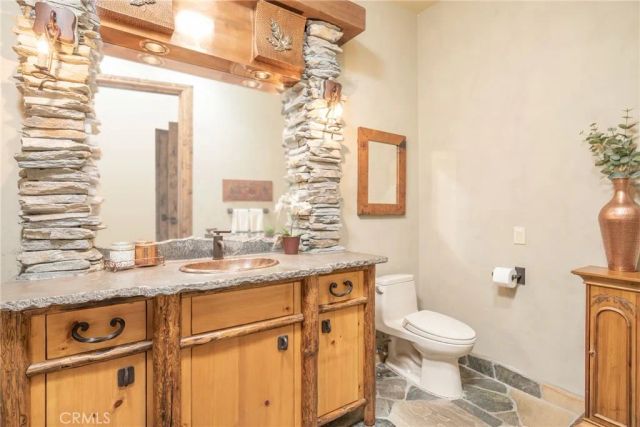 42143 Switzerland, Big Bear Lake, CA 92315