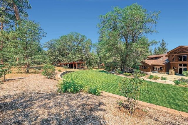 42143 Switzerland, Big Bear Lake, CA 92315