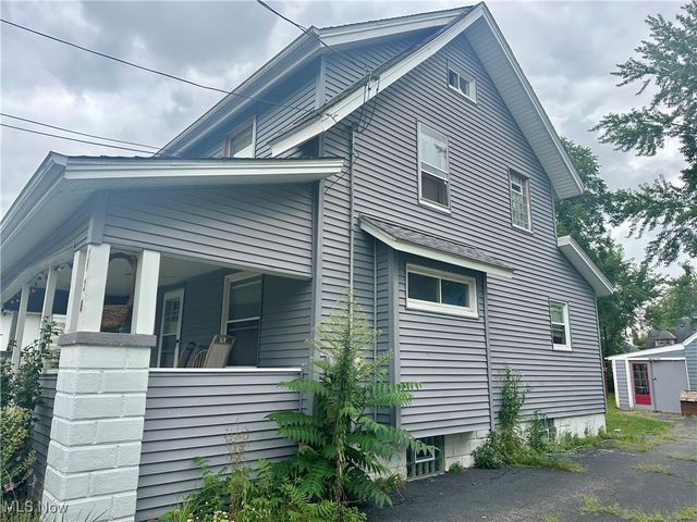 328 Oak Knoll Avenue, Newton Falls, OH 44444