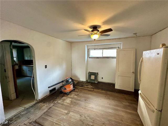 328 Oak Knoll Avenue, Newton Falls, OH 44444