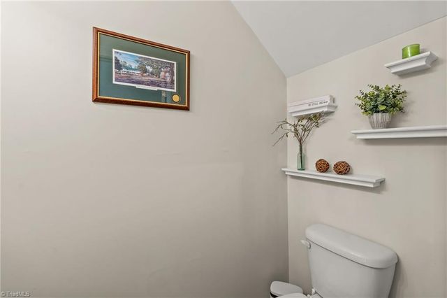 109 Essex Farm Road, Advance, NC 27006