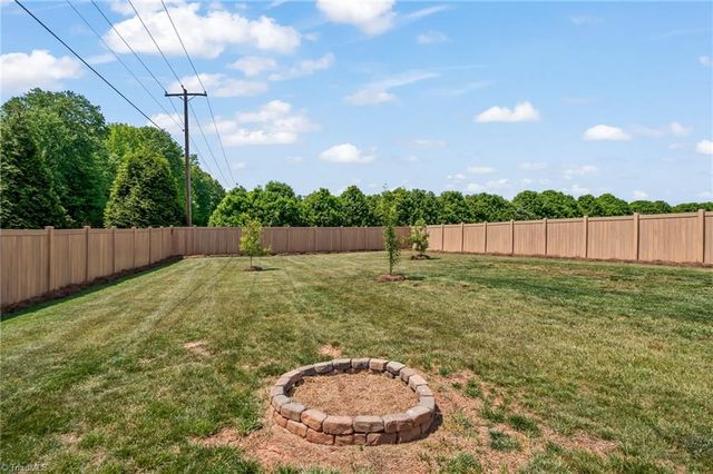 109 Essex Farm Road, Advance, NC 27006