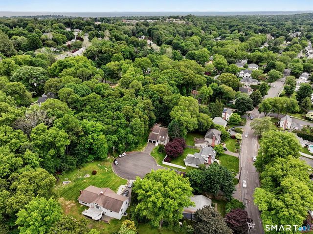 35 Crystal Lane, Fairfield, CT 06824